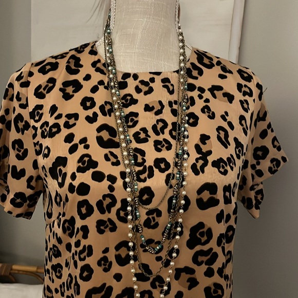 Karlie leopard print very silky dress - Picture 3 of 11